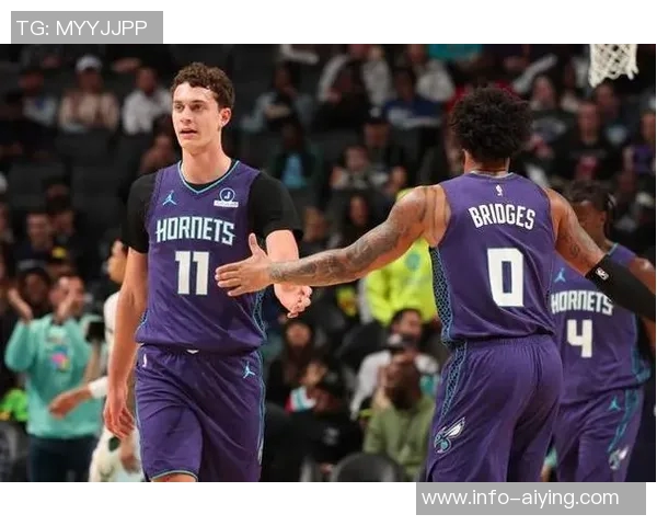 卡尔克布伦纳强势表现6投5中收获双十数据助力球队逆袭湖人