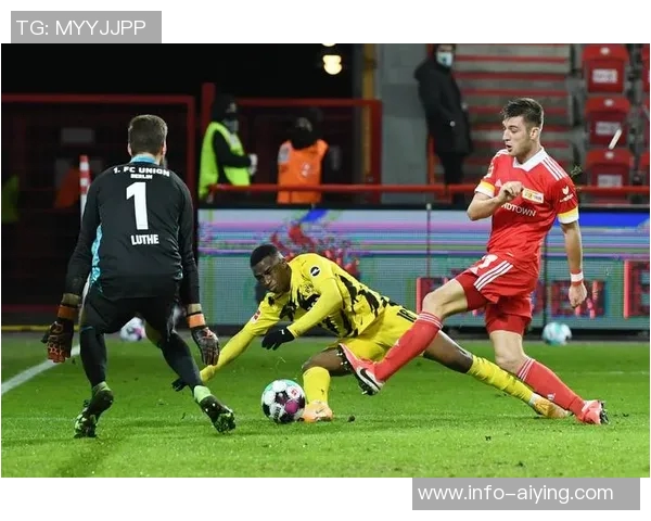 西汉姆联本赛季英超表现低迷仅领先25分钟却成功摆脱垫底困境